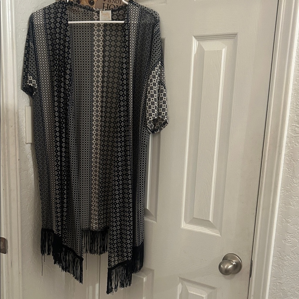 Siren Lily Monochrome Patterned Fringe Poncho